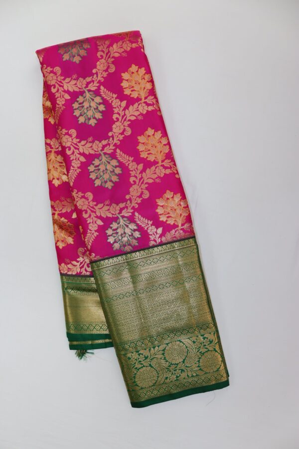 Graceful Pink Kanjipuram Saree